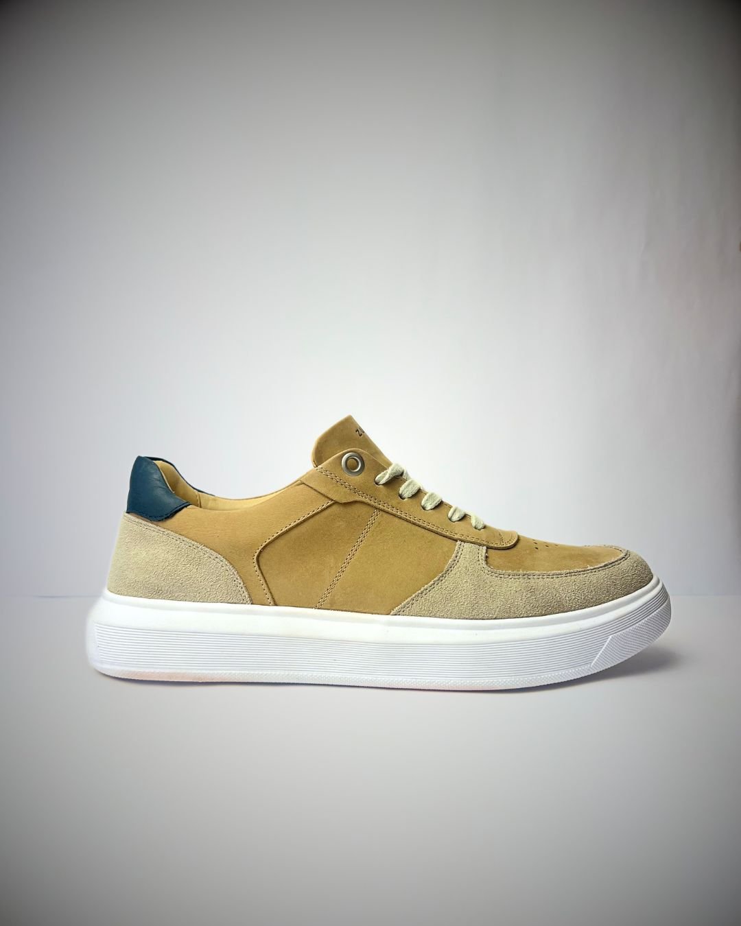 Sneaker Boston Couro Nobuck - Zugus